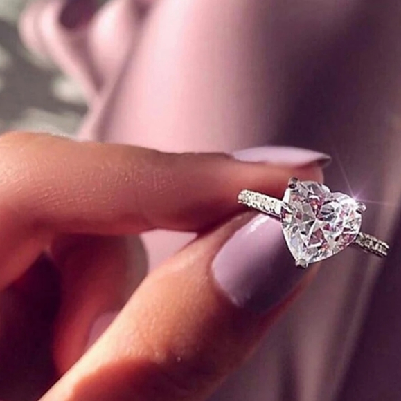 Beautiful Heart Cubic Zirconia Silver Ring - Picture 5 of 5